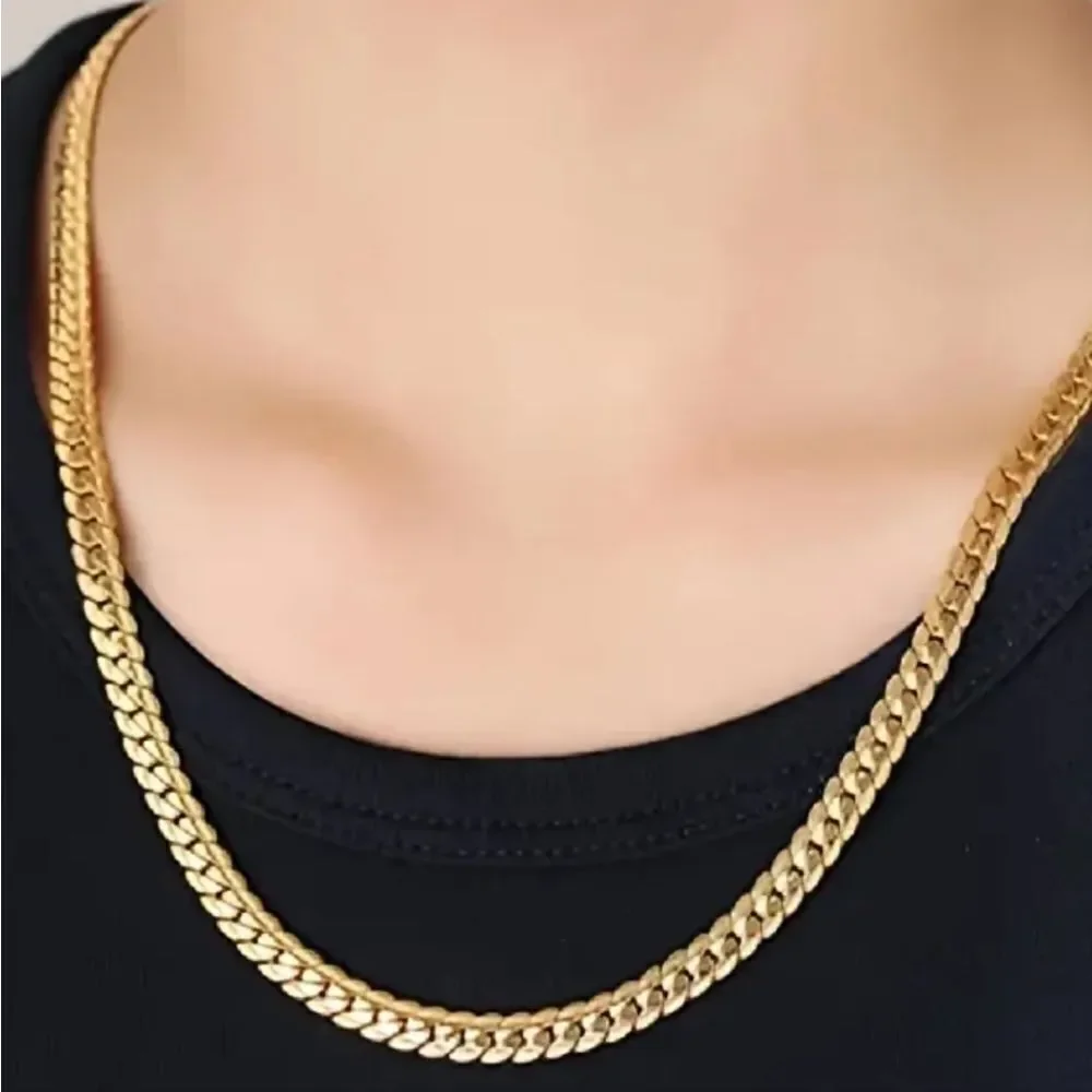 Golden stainless steel necklace 23.62 inches